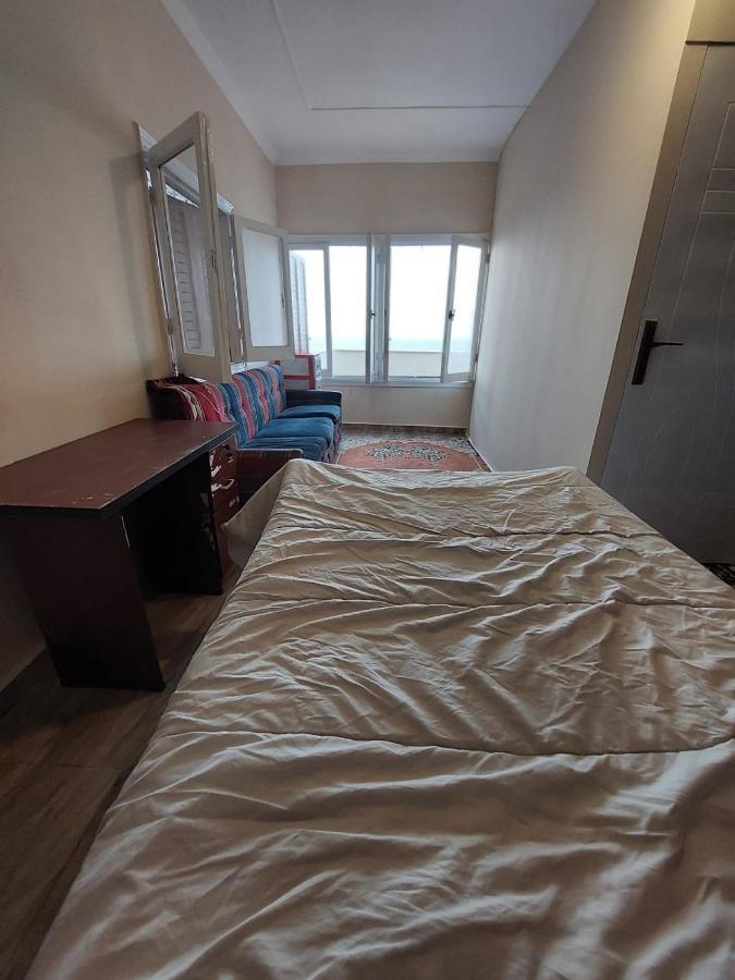 Haidar House A Private Rooms For Men Only At Shared Apartment غرف خاصه للرجال فقط 알렉산드리아 외부 사진